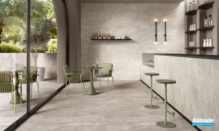 Collection Deepstone par Novabell sols en coloris Hyper Lava et murs en Hyper Platinum