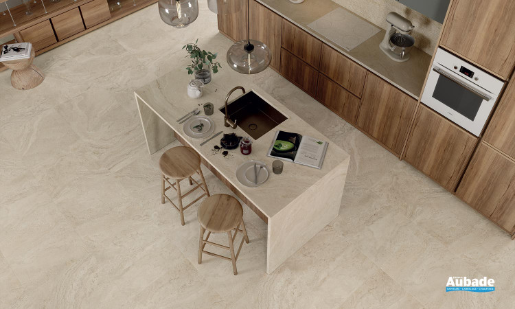 Collection Unique Travertine par Provenza en coloris Cream Ancient