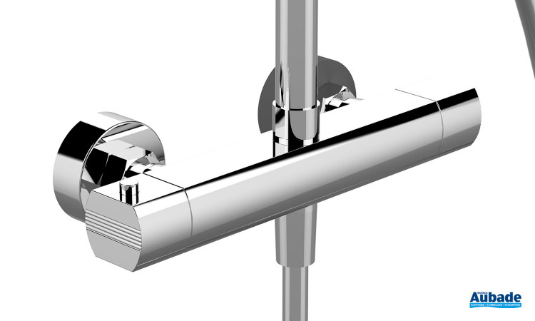 Colonne de douche thermostatique avec zoom sur le corps