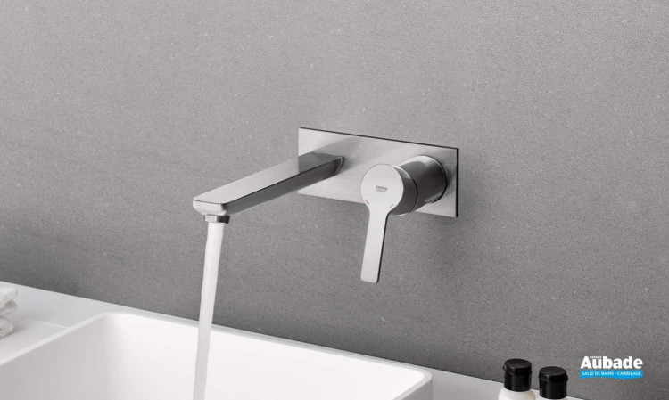 Mitigeur lavabo Lineare mural finition Supersteel de Grohe