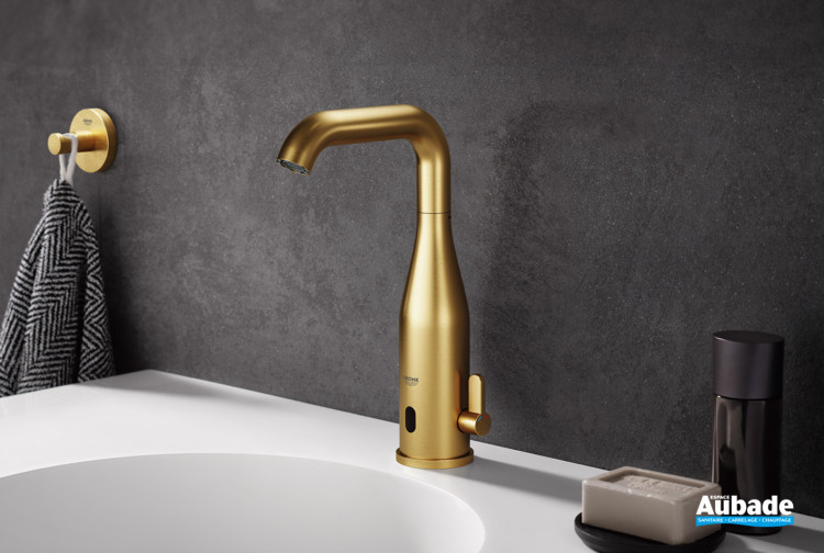 Mitigeur lavabo infrarouge Essence Cool Sunrise brossé de Grohe