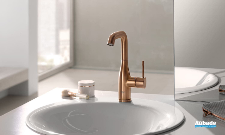 Mitigeur lavabo taille L Essence de Grohe