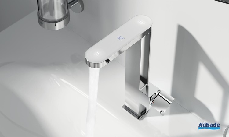 Mitigeur lavabo taille M avec affichage de température Plus Digital de Grohe