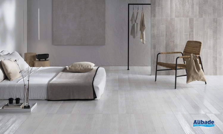 Collection Bamboo par Settecento en coloris White, Natural et Décor Burnt Natural