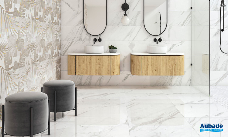 Collection Baranello Wall par Tau Ceramica en coloris White Matt et décor Shiny White