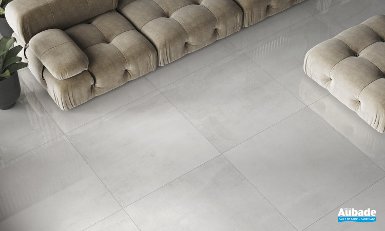 Collection Teba par Tau Ceramica en coloris White poli