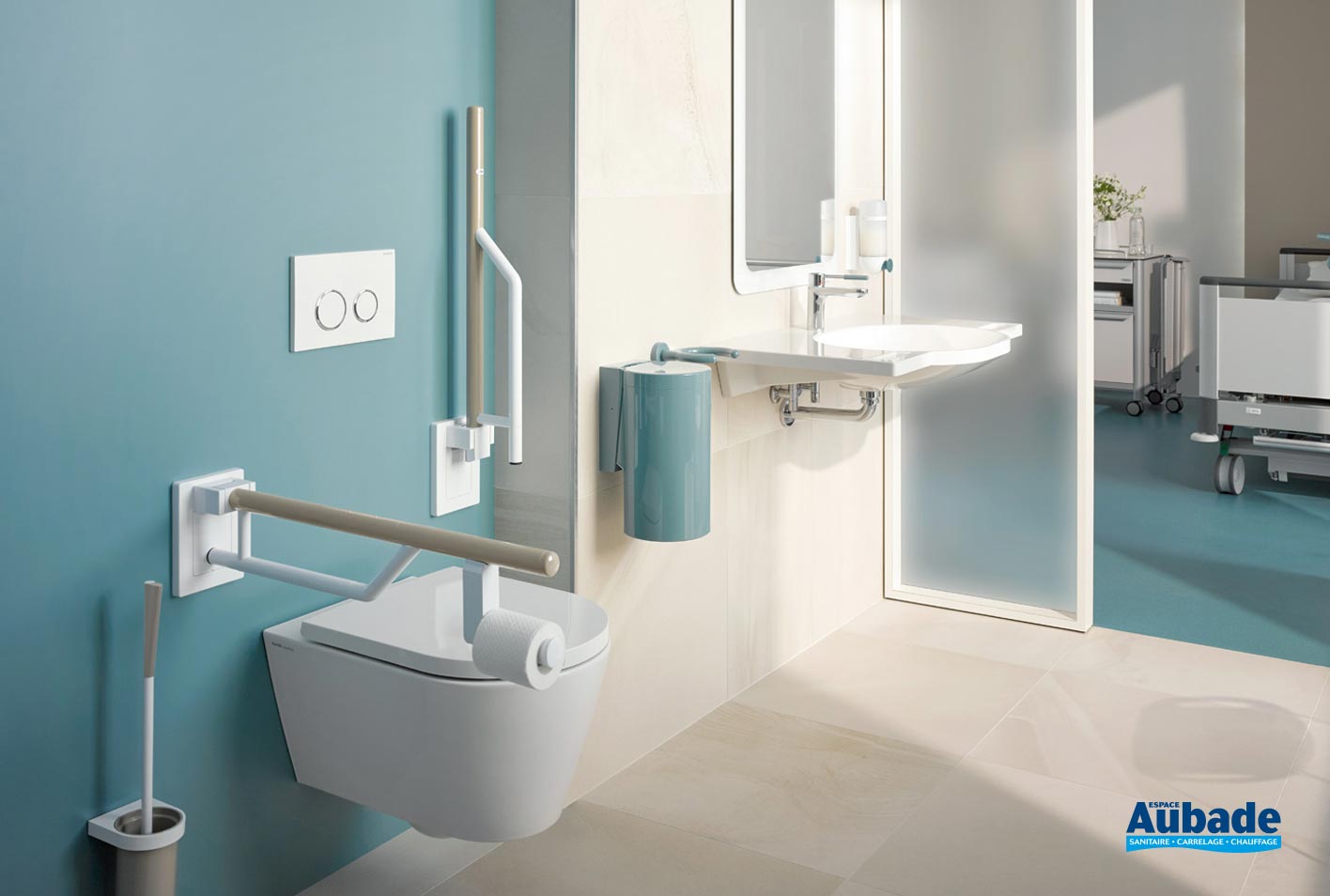 Kit Douche PMR siège, barre d'appui, panier HEWI Espace Aubade