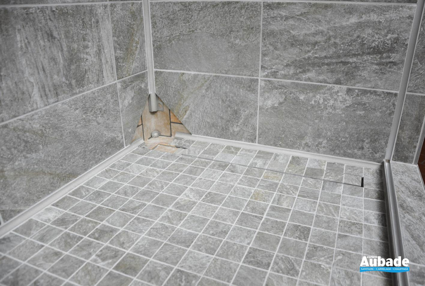 Caniveau douche italienne KerdiLine Schluter Espace Aubade