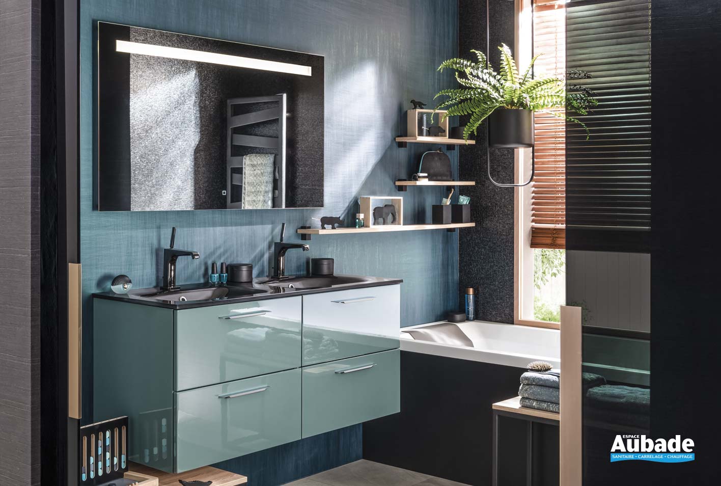 Unique Glossy Delpha Espace Aubade