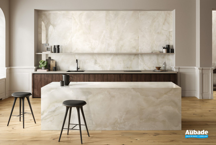 Collection Majestic Onyx par Ceramiche Piemme en coloris Pearl White