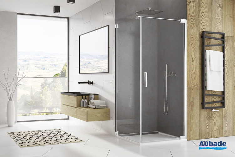 Paroi de douche avec porte pivotante Ophalys finition profilé poli brillant et verre transparent de la marque SanSwiss