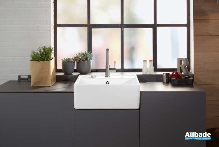 Évier céramique Tradition pour installation sur un meuble sous lavabo de Villeroy & Boch