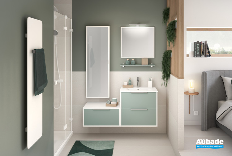 Meuble Ultra Cadra façades vert aloé mat et corps de meuble Blanc brillant de Delpha