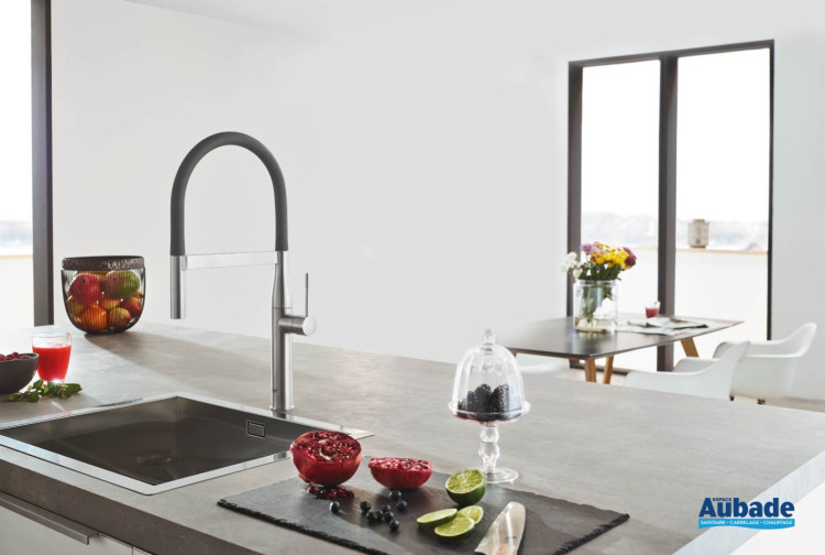 Mitigeur évier de cuisine Essence Semi Pro de Grohe