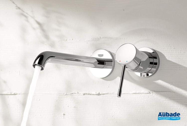 Mitigeur lavabo mural Essence taille M de Grohe