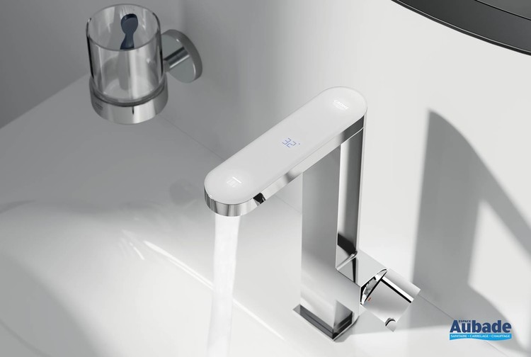 Mitigeur lavabo taille M avec affichage de température Plus Digital de Grohe