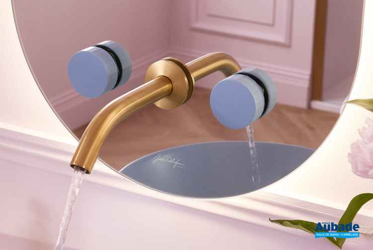 Mélangeur mural Grands Boulevards Laiton brossé avec poignées Aigue Marine de Jacob Delafon