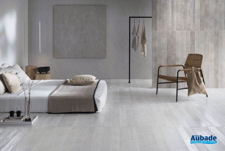 Collection Bamboo par Settecento en coloris White, Natural et Décor Burnt Natural