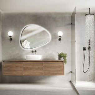 Miroir LED Organic de Pradel dans une salle de bains minimaliste