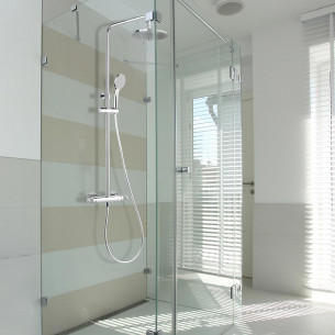 Colonne de douche thermostatique Valmont de Ramon Soler