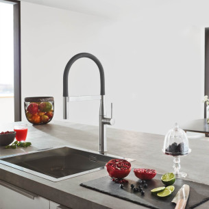 Mitigeur évier de cuisine Essence Semi Pro de Grohe