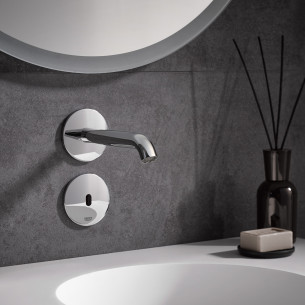 Mitigeur lavabo infrarouge Essence mural de Grohe  