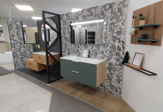 Meuble de salle de bain suspendu avec miroir