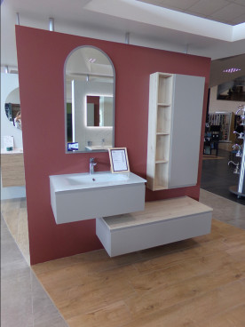 Meuble suspendu avec armoire de rangement