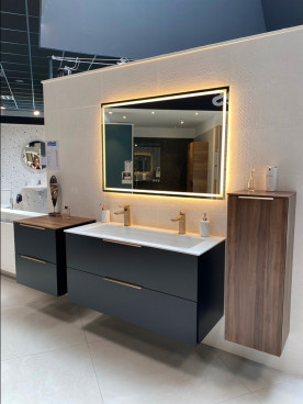 Meuble de salle de bain avec miroir et colonne de rangement
