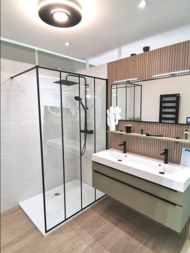 Douche italie avec meuble suspendu double vasque