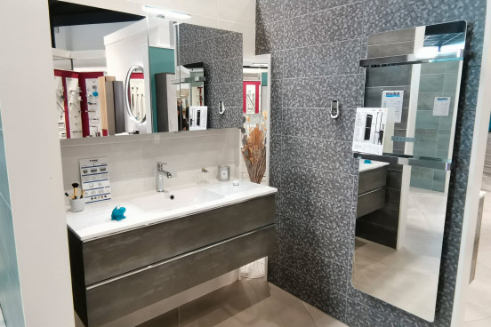 Magasin Comptoir des Fers à Yzeure (03) 08
