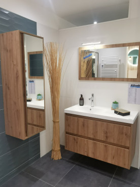 Ensemble meuble de salle de bains avec miroir