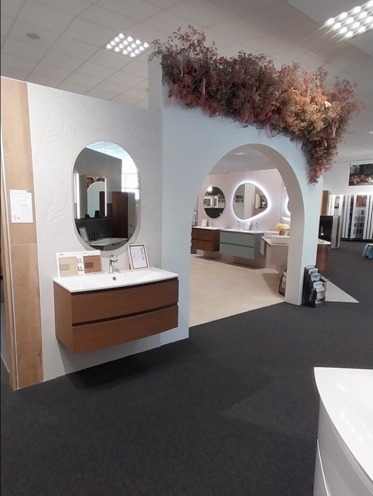 Meuble de salle de bain avec miroir