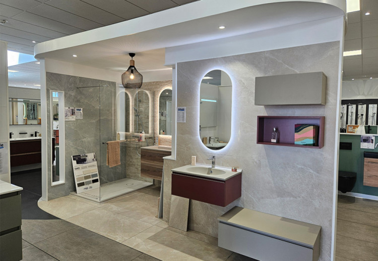 Meuble de salle de bain asymétrique avec miroir led et niche