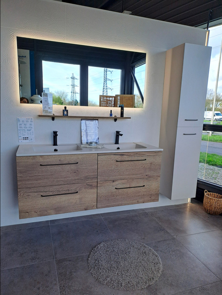 Meuble double vasque avec colonne de rangement