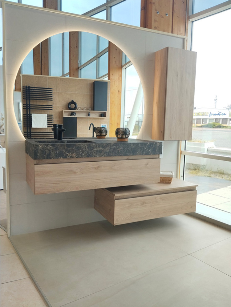 Meuble de salle de bain asymétrique avec miroir LED