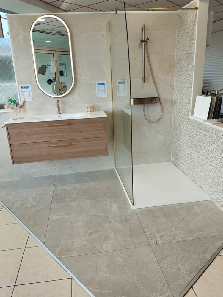 Meuble de salle de bain avec douche extra plat