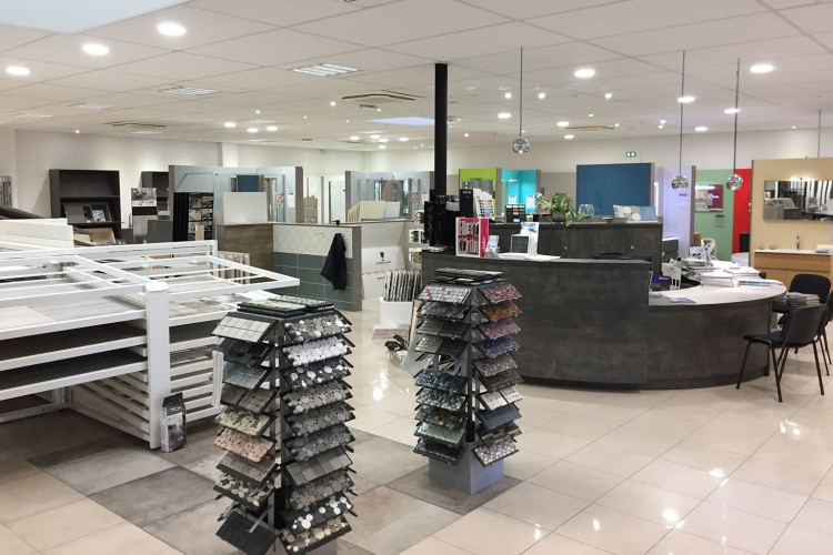 Magasin Comafranc à Arc les Gray (70) 01