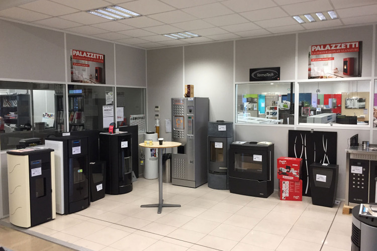 Magasin Comafranc à Arc les Gray (70) 02