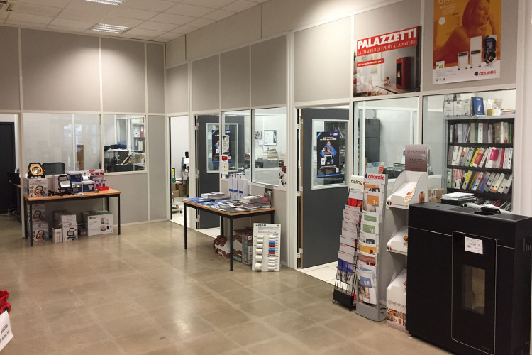 Magasin Comafranc à Arc les Gray (70) 03