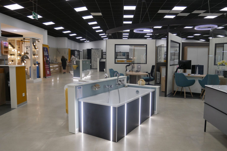 Magasin Comptoir des Fers à St Genis Pouilly (01) 12