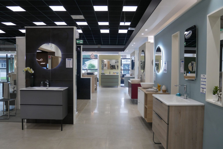 Magasin Comptoir des Fers à St Genis Pouilly (01) 16